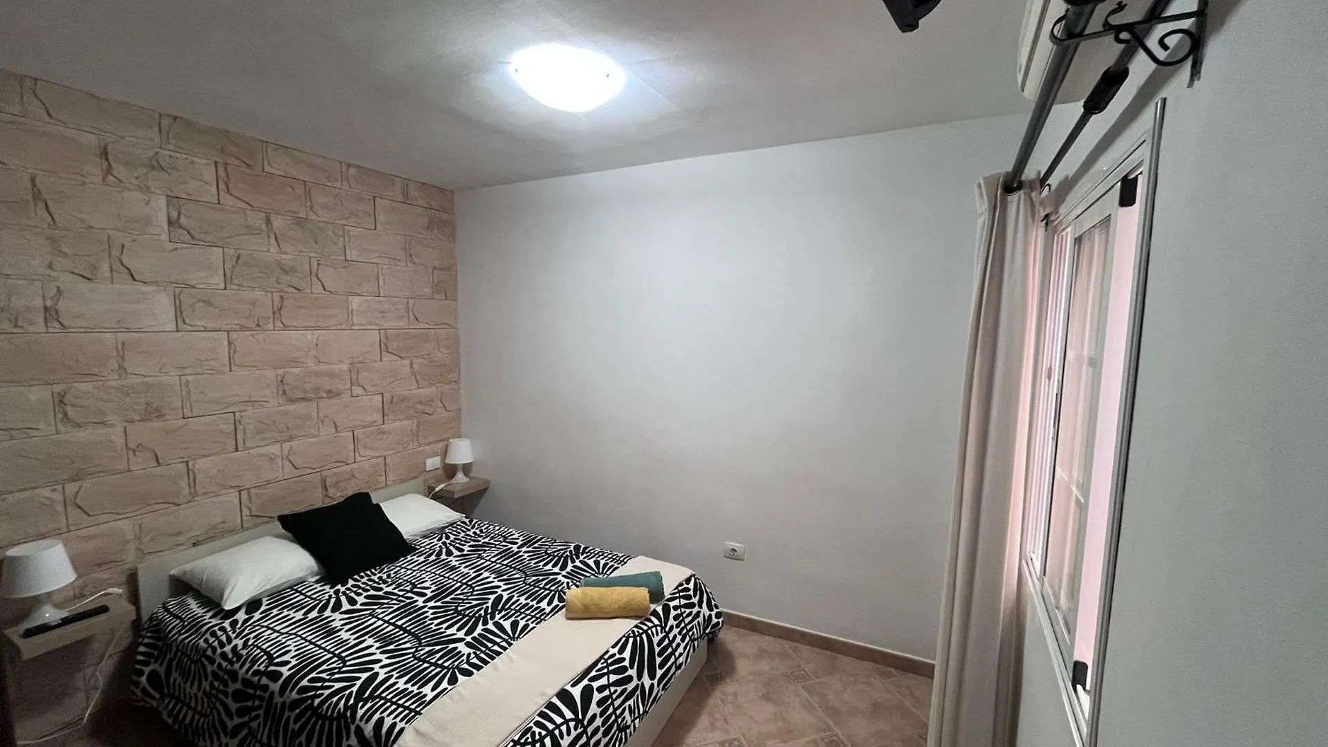 דירות El Pris La Casita De Vale Y Jeni ספרד